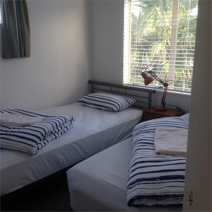 bedroom 3:upstairs king single and single bedroom