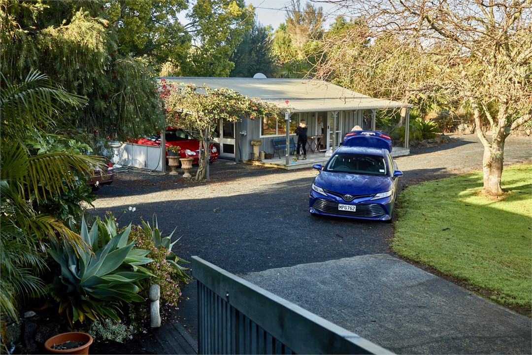 Cottage 20 metres from main house, a house rental 