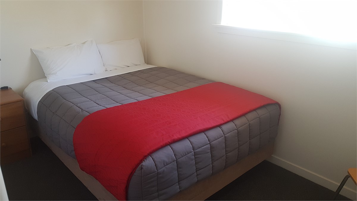 3rd Bedroom - Queen bed