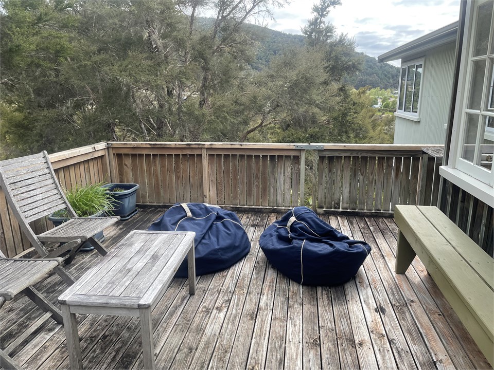 Deck, complete with Table & chairs