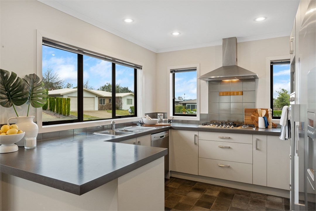 Well equipped kitchen