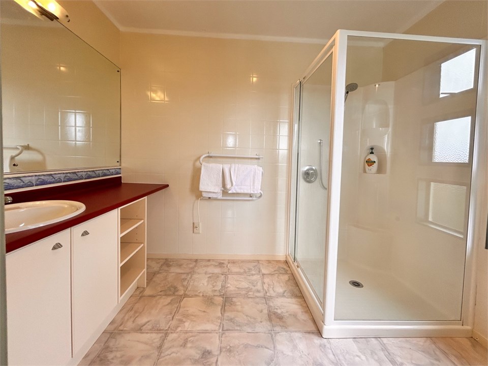 Master bedroom ensuite with Shower and basin
