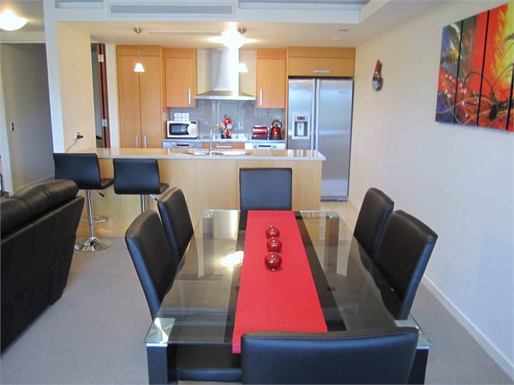 Dining/Kitchen
