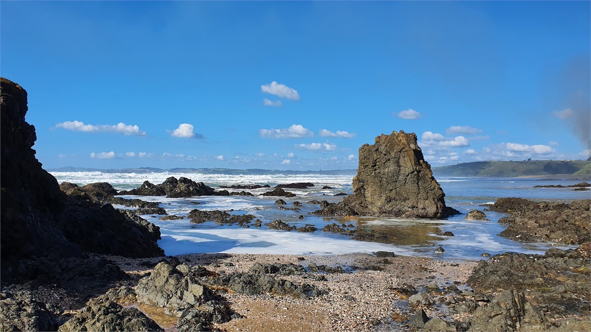 Stunning deserted beaches at Takou Bay
