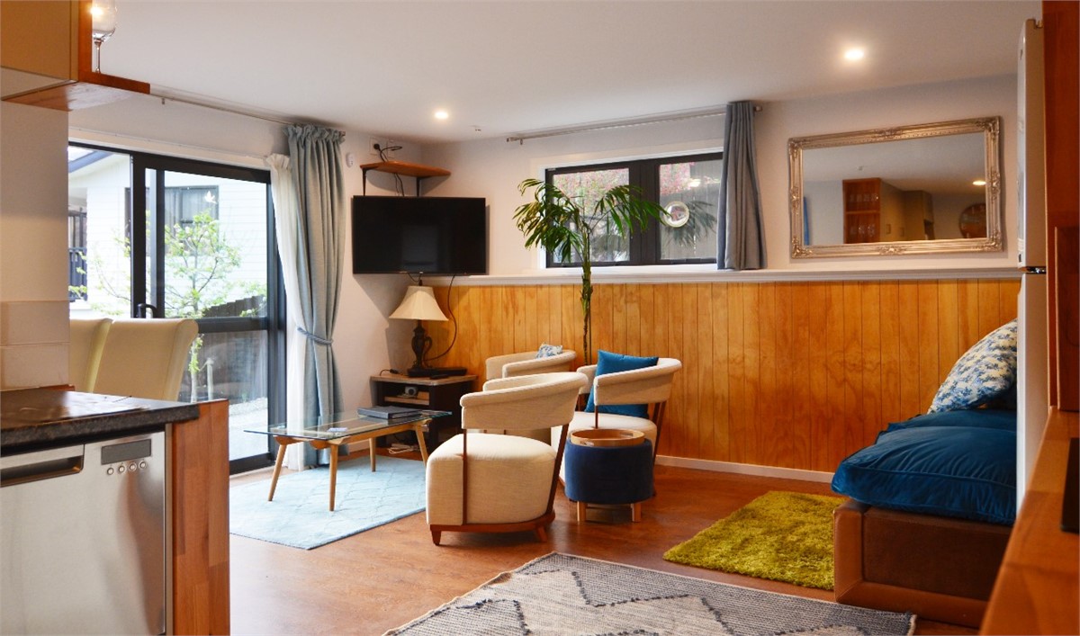 Central Vista Frankton Flat for rent Holiday Houses