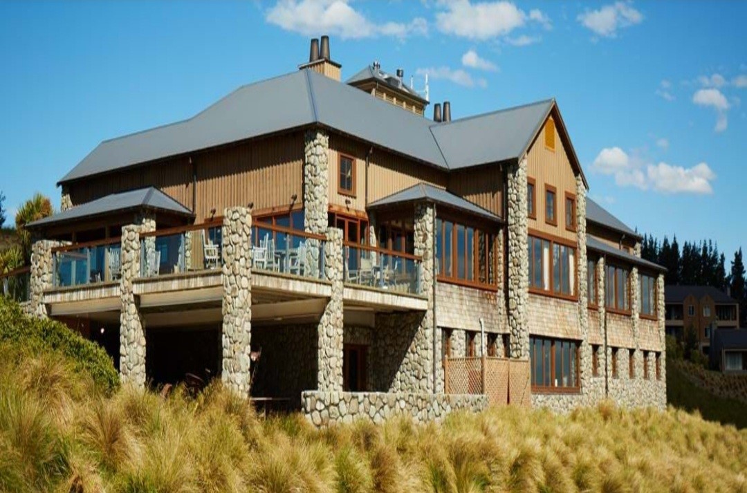 Main Clubhouse & Restaurant