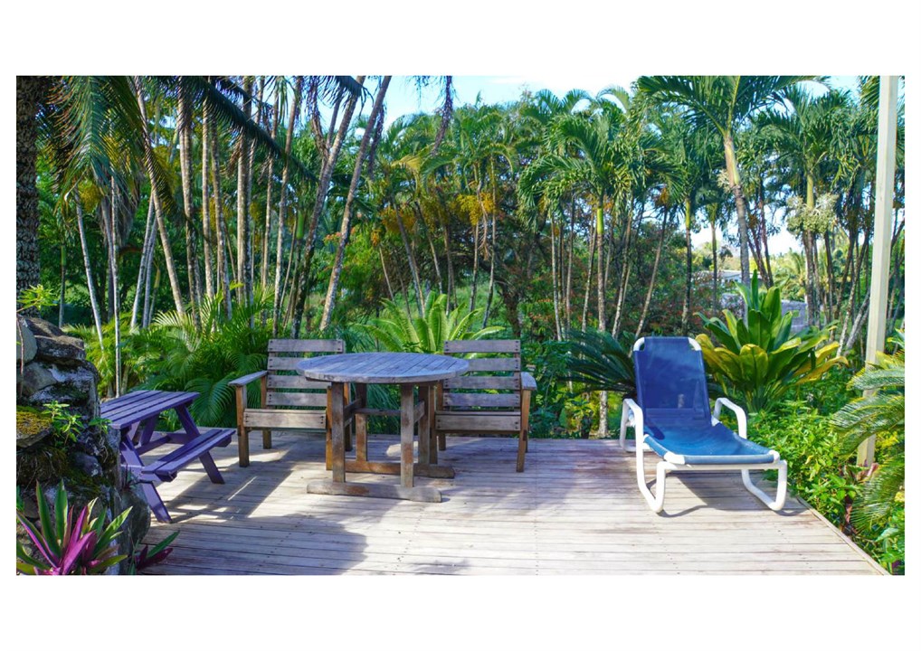 Muri Lodge Outdoor Area