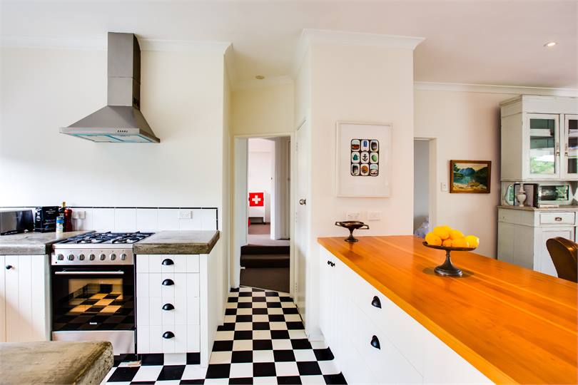 Cook or call us at Pipi Cafe