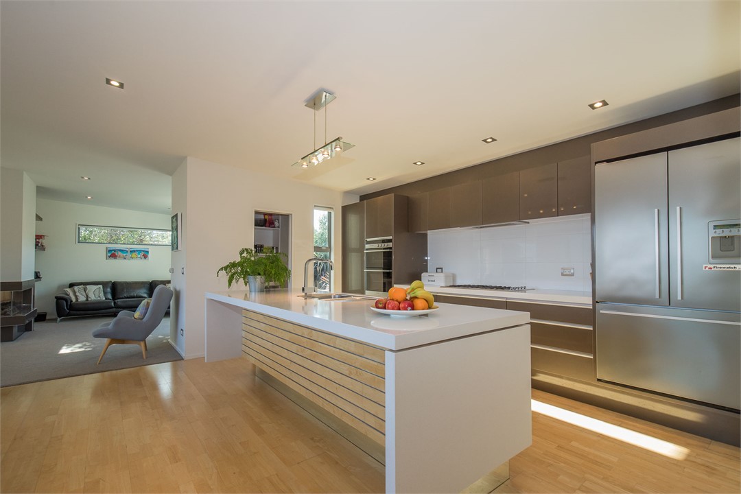 Gorgeous well equipped kitchen