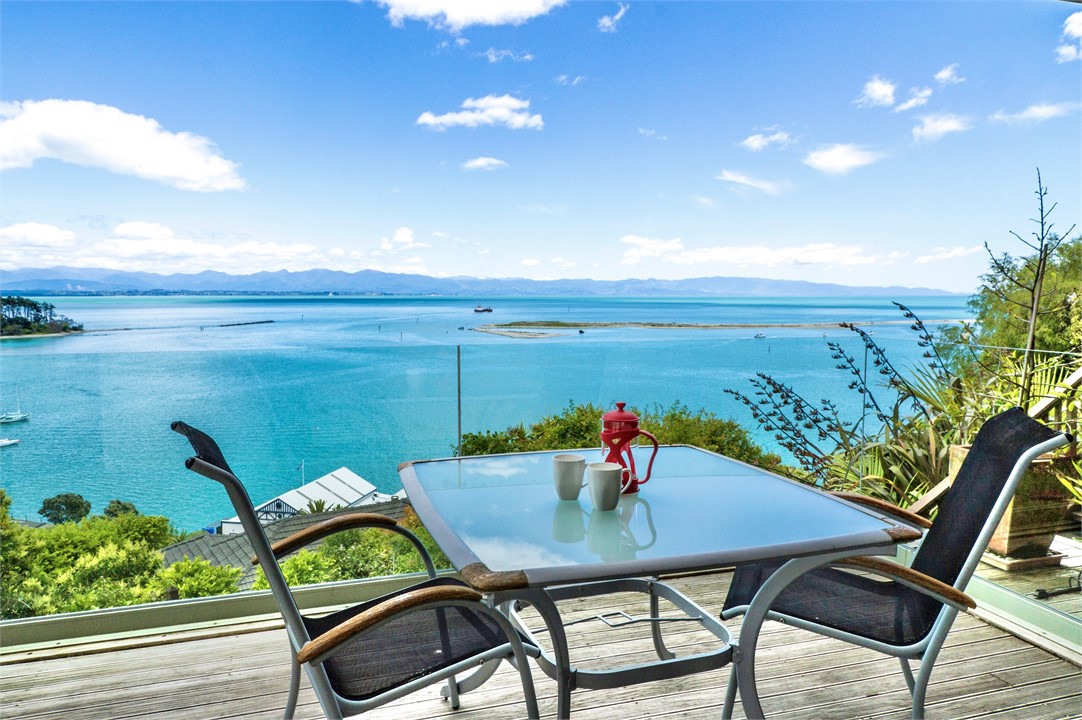 'Harbour View One' Nelson Waterfront Apartment Nelson Apartment