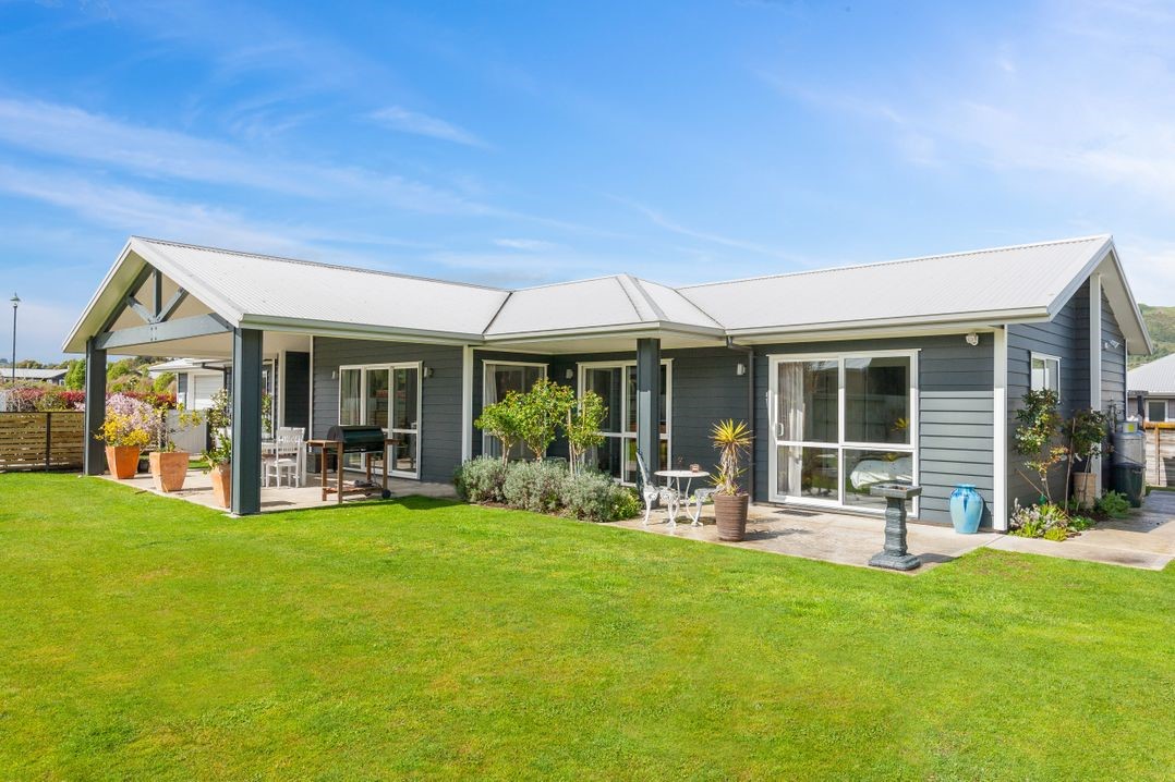 The Best In Blue (Bachcare) Kinloch Holiday Home for rent Holiday