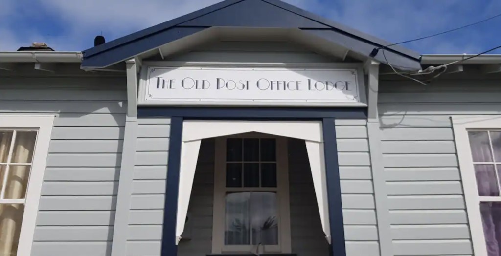 Main Entrance (West Wing)