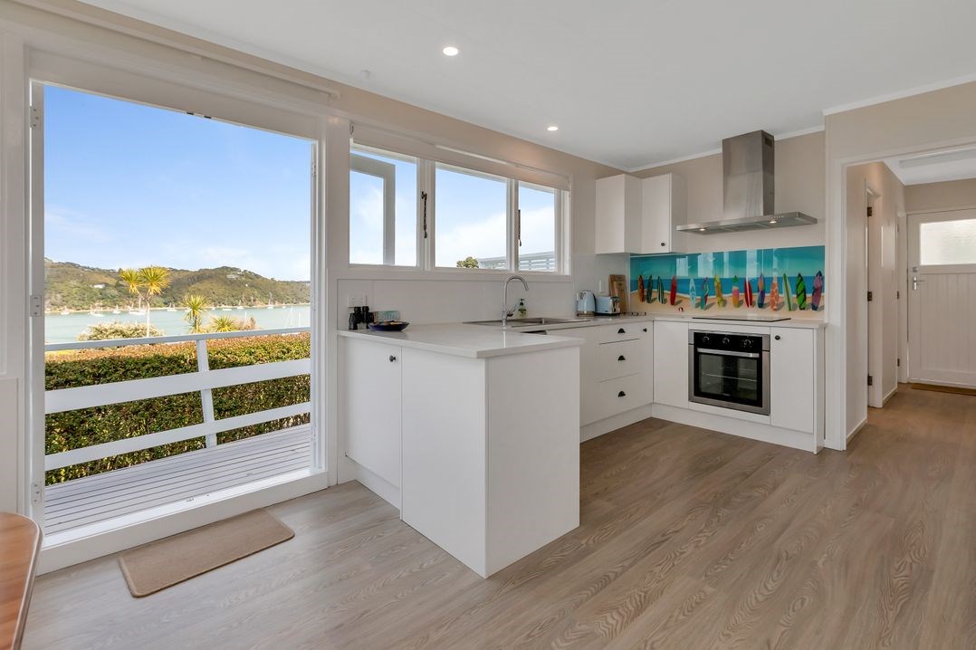 Okiato Views (Bachcare) Russell Holiday Home for rent Holiday Houses