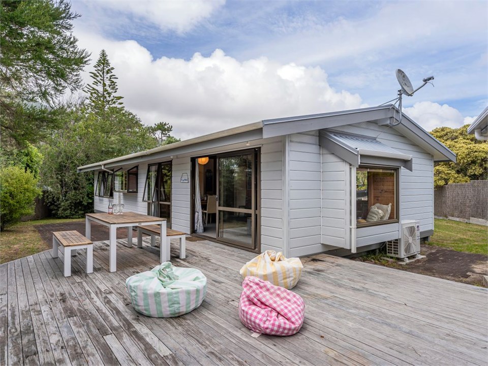 Bellz Bach (Bachcare) Pauanui Holiday Home for rent Holiday Houses