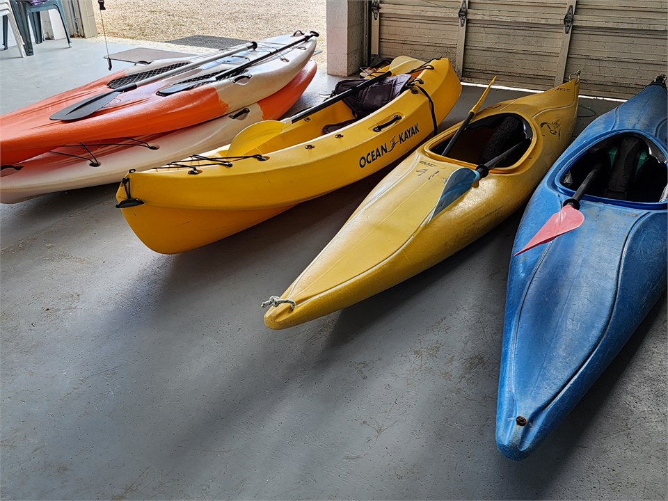 kayaks & paddleboards