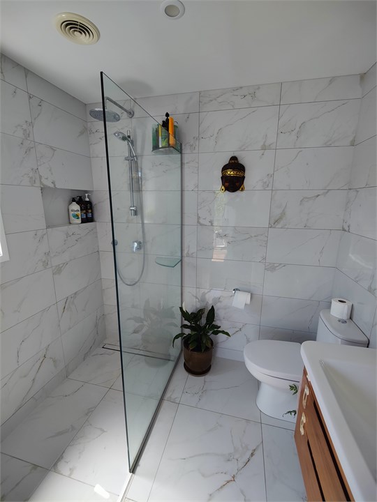 Ensuite bathroom