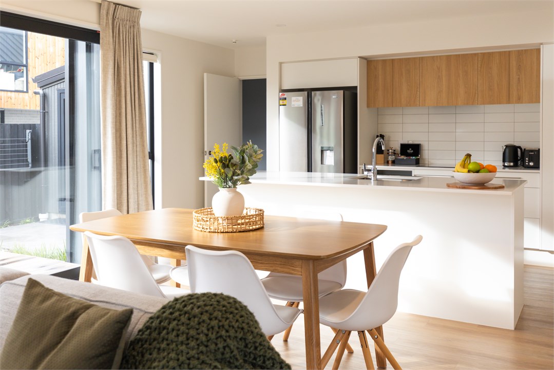 Dining area that seats 4 people