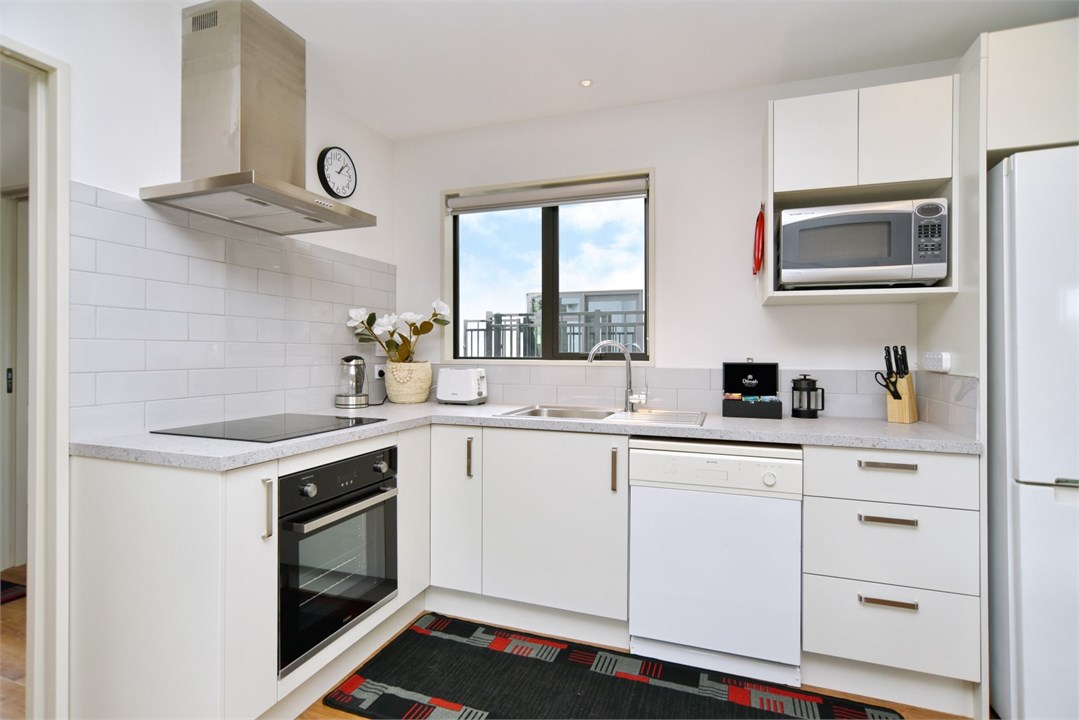 Fully equipped Kitchen area