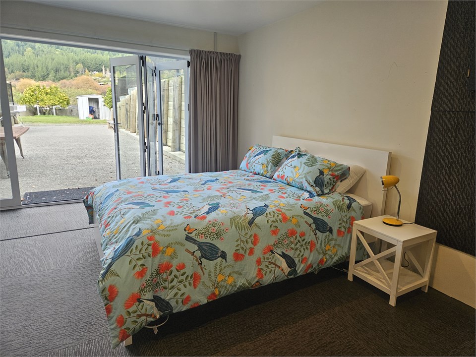 Summer overflow queen, double glazed bifolds