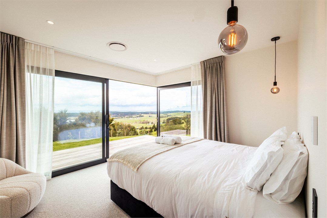 Master Bedroom #1 with Super King bed, beautiful e