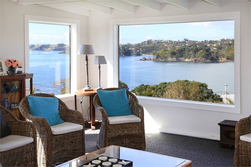 Coast luxury home and superb views Waiheke Island Holiday Home for