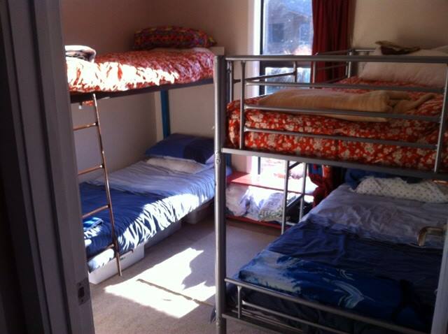 Bedroom 3/ bunk room