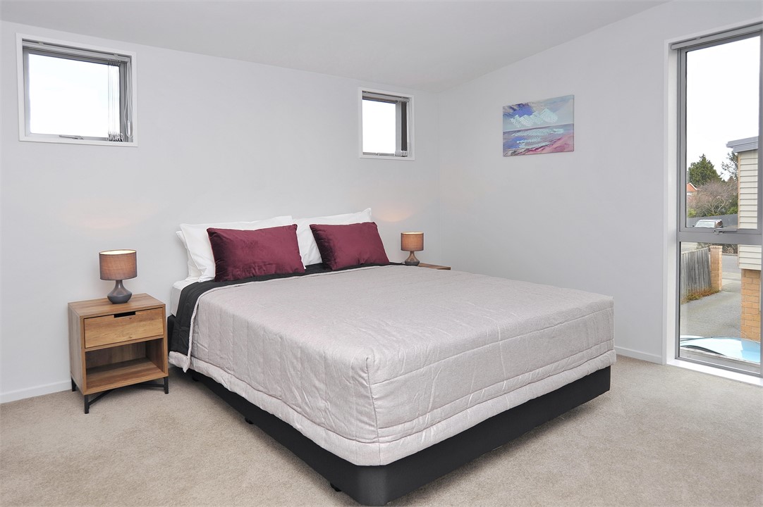 Regents A: Bedroom 4 has a Queen bed