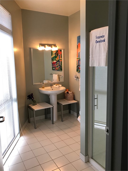 Bayfront Bathroom w/Extra Space & Plenty of Light