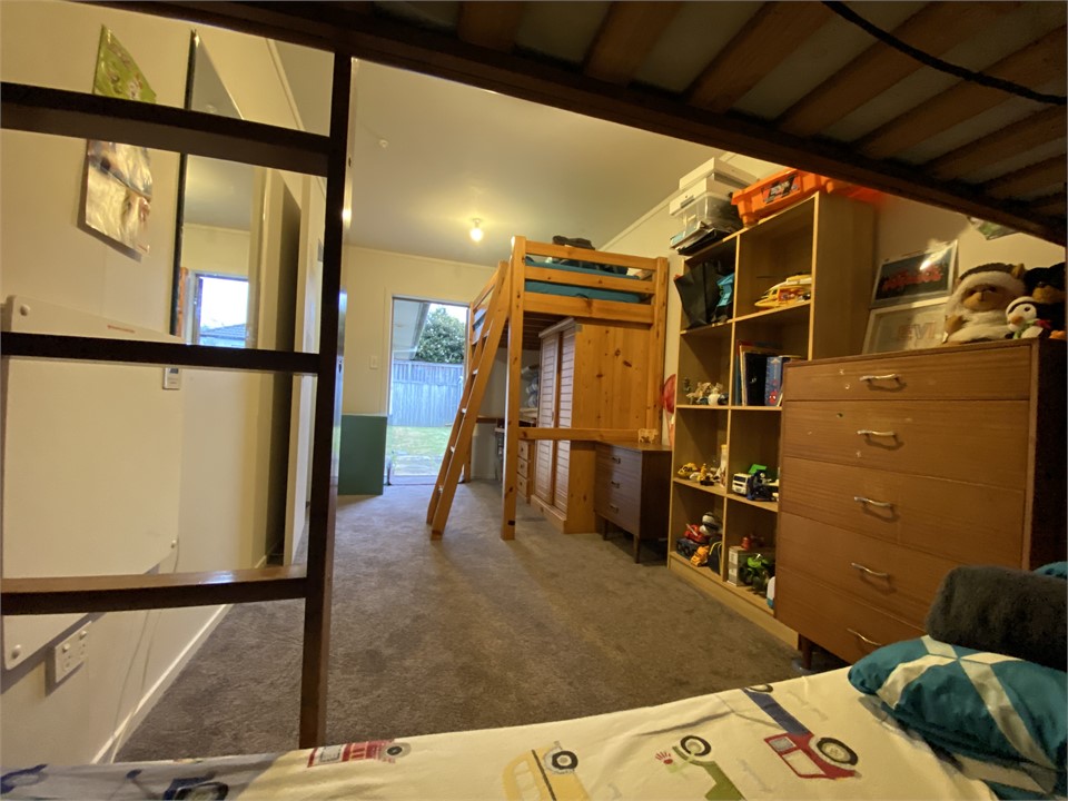4th Bedroom - 3 bunks + floor mattress space if ne