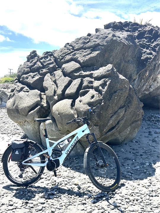 Cycle to little Beach via Footbridge & Beach Rd