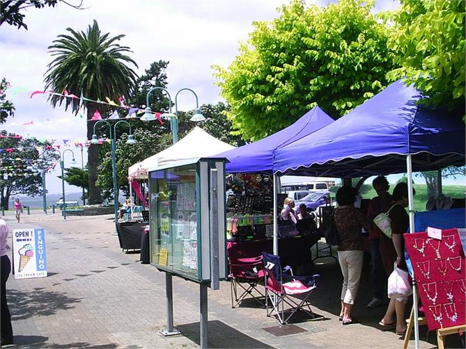 150 meters to Markets Cafes & Beach