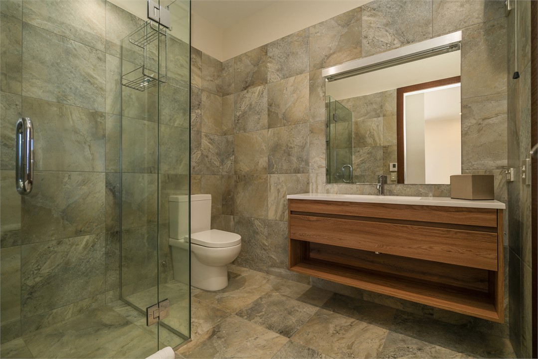 East Wing Apartment bathroom