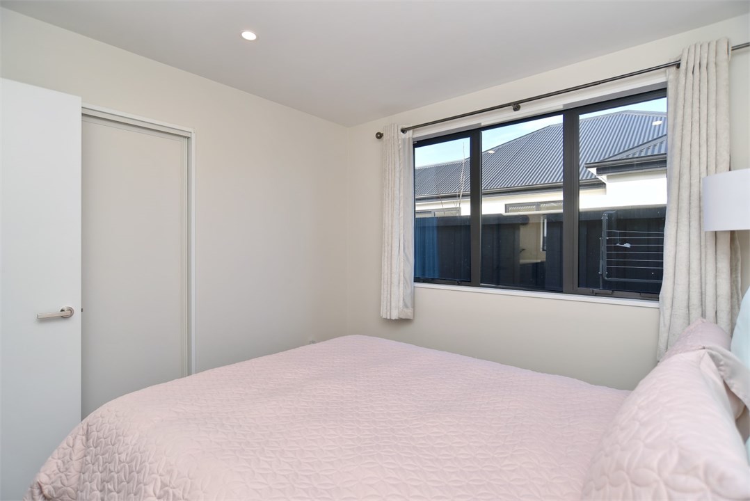 Bedroom 1 has a Queen sized bed