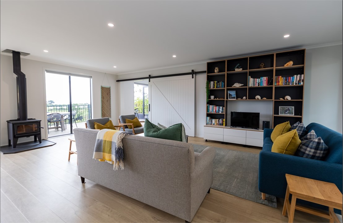 Lounge, TV and inside fireplace