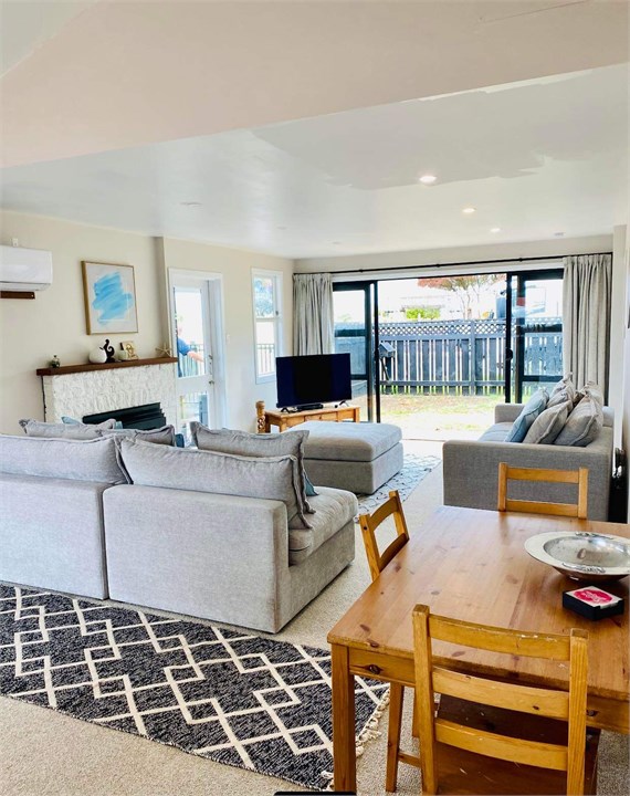 Waiora Motueka Bach for rent Holiday Houses