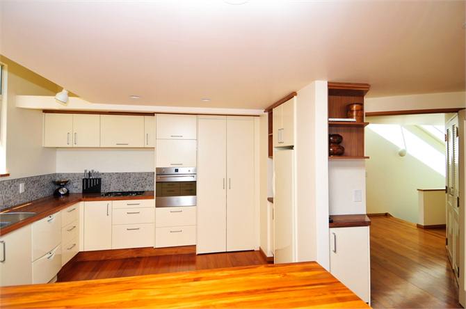 Fully-equipped Kitchen