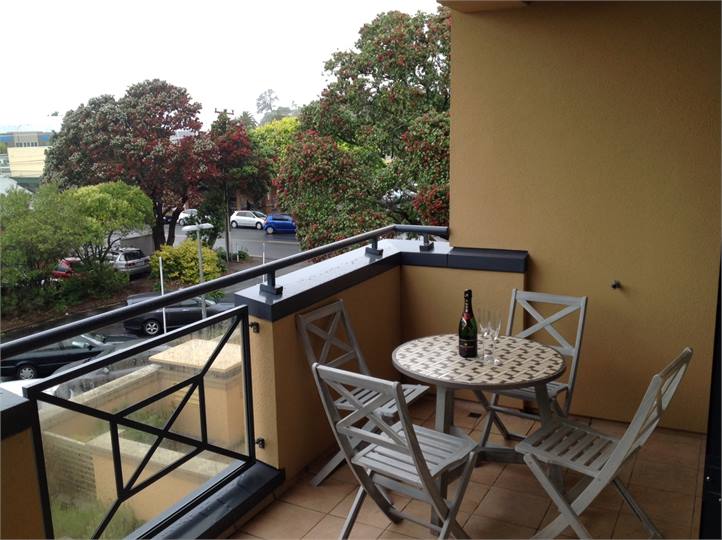 Walk to Beach & Village Auckland North Shore North Shore (Auckland