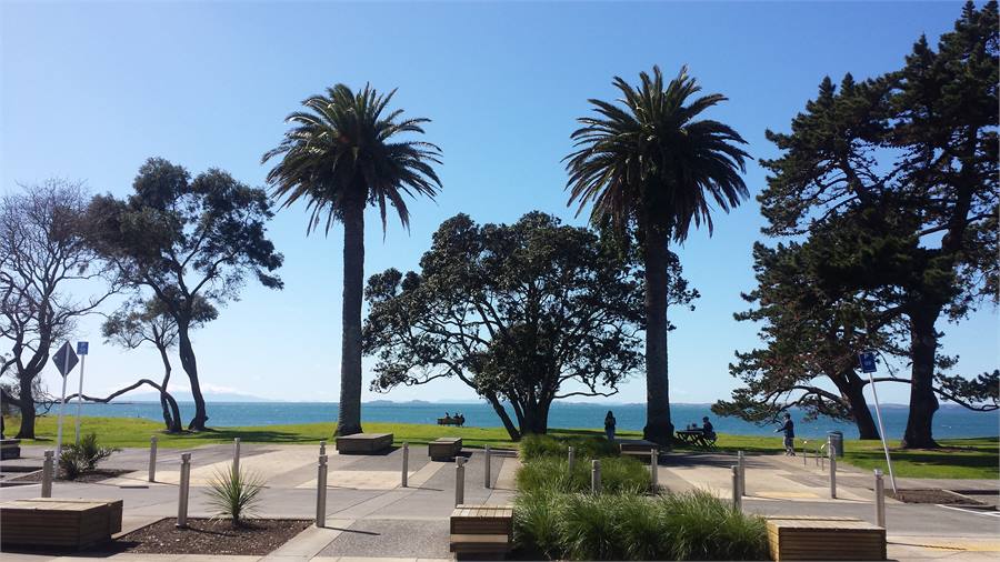 BROWNS BAY BEACH FRONT