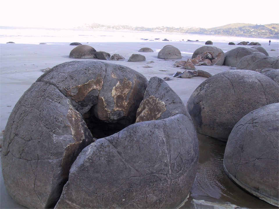 moeraki Boulders