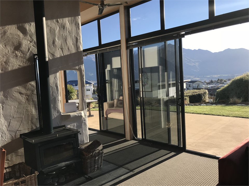 Living area showing fire place