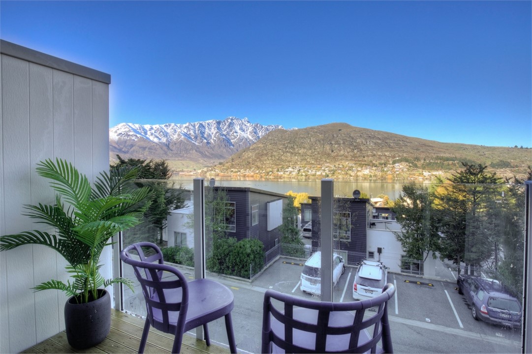 Beechwood Apartment 8 Frankton Apartment for rent Holiday Houses