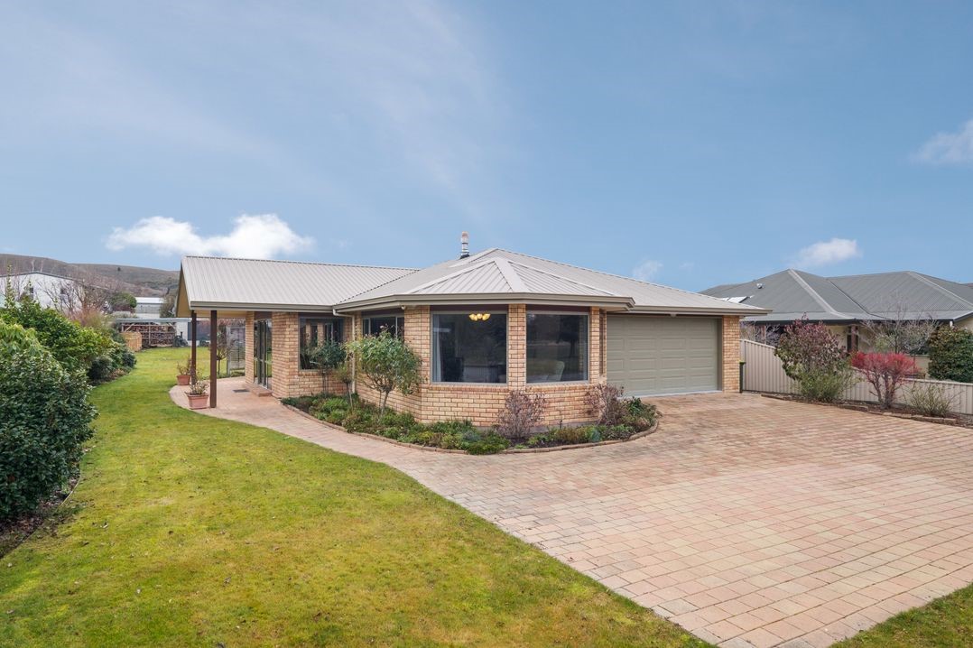 Clyde Golfer's Retreat (Bachcare) Clyde Bach for rent Holiday Houses