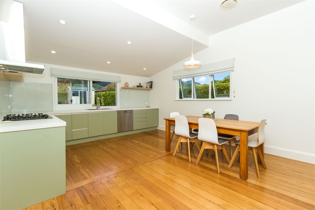 The sunny, large & modern kitchen