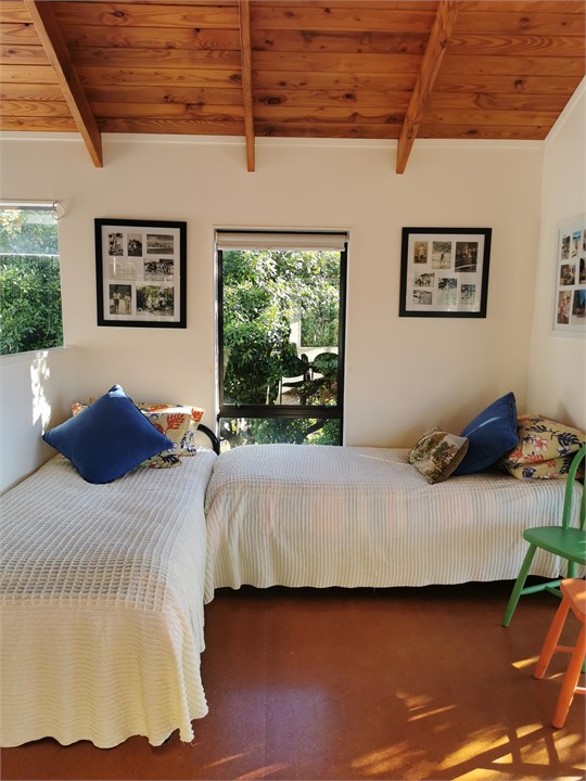 Two dingle/day beds in open plan living area