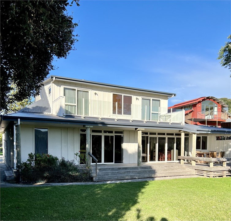 Esther's Cottage Waimarama