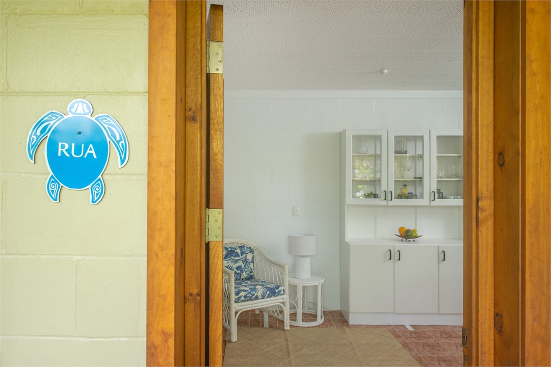 Kitchen/dining entrance