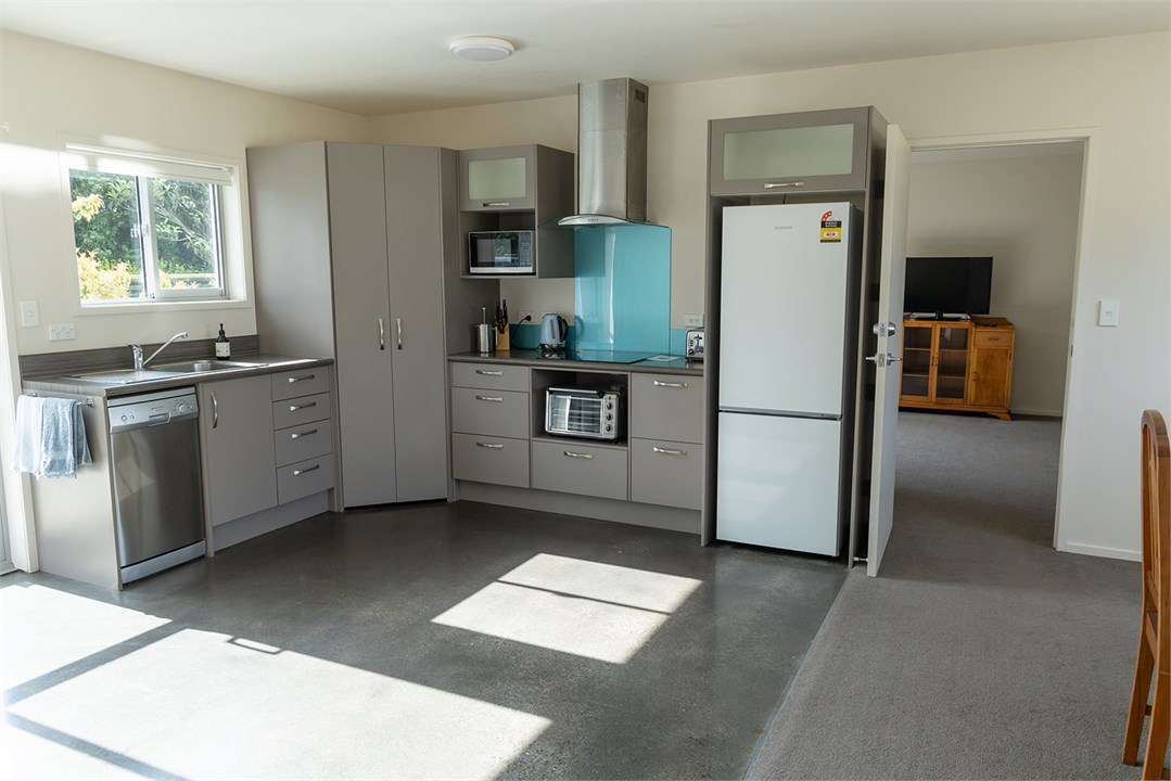 KBHH Coastlands Beach Unit Whakatane Apartment for rent Holiday