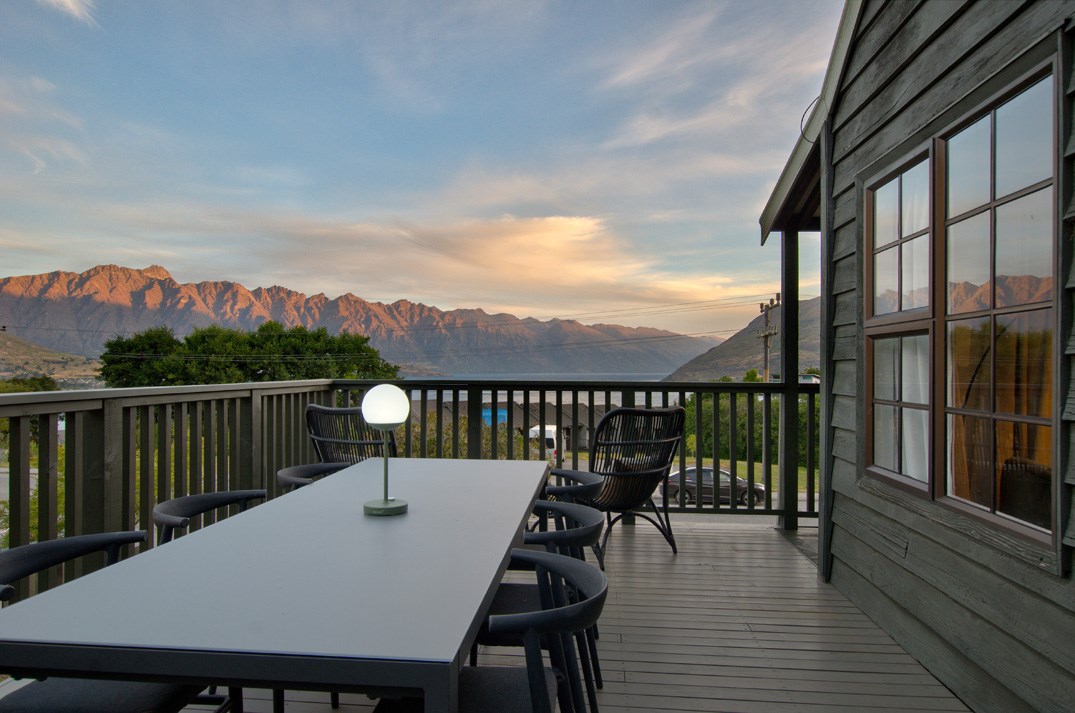 Stunning sunset views from the outdoor deck