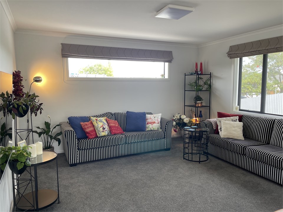 Lounge 3 sofas large tv