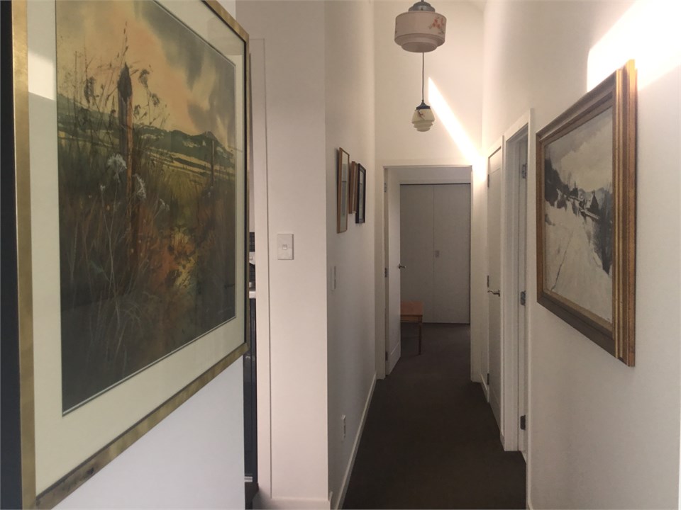 Hallway to queen bedroom